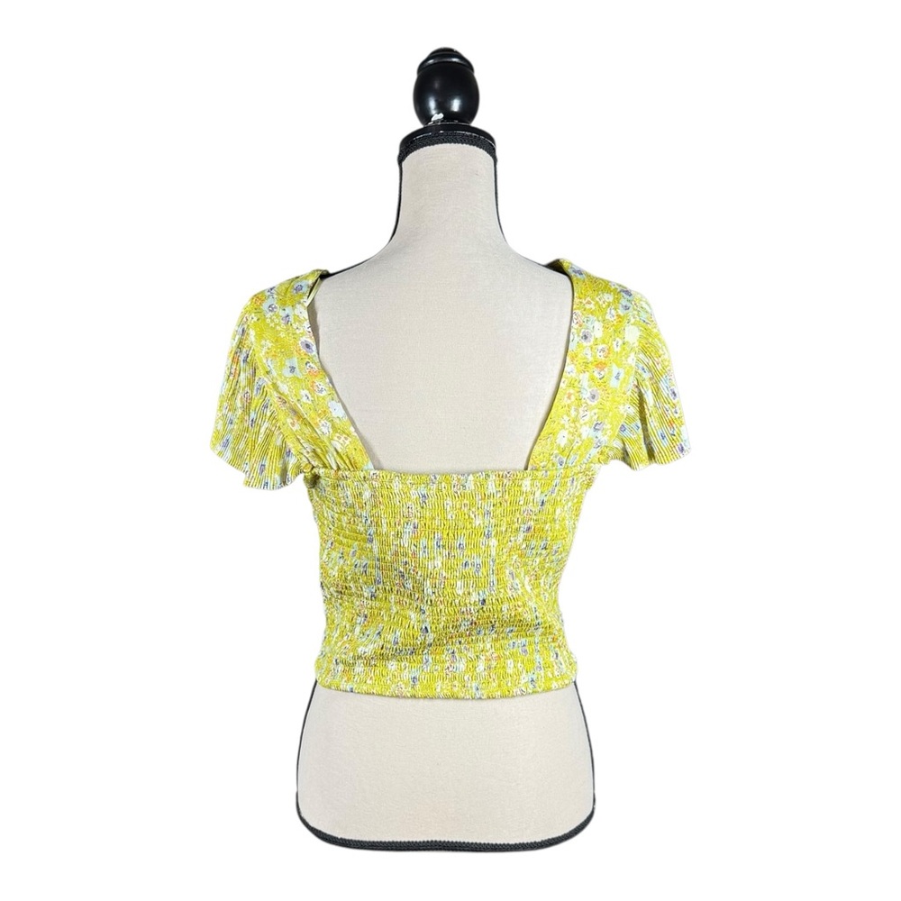 Astr The Label Lime Yellow Floral Mini Pleated Feminine Flirty Crop Top New - Picture 4 of 5